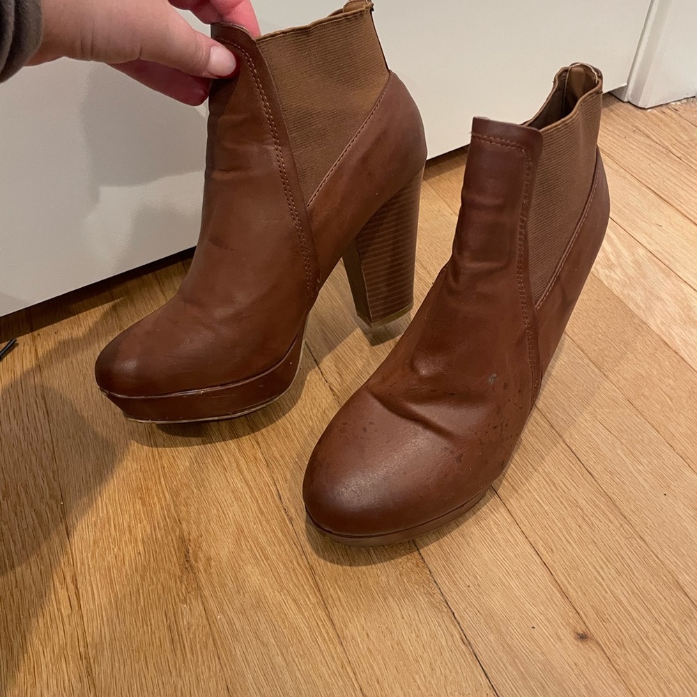 Brown pumps